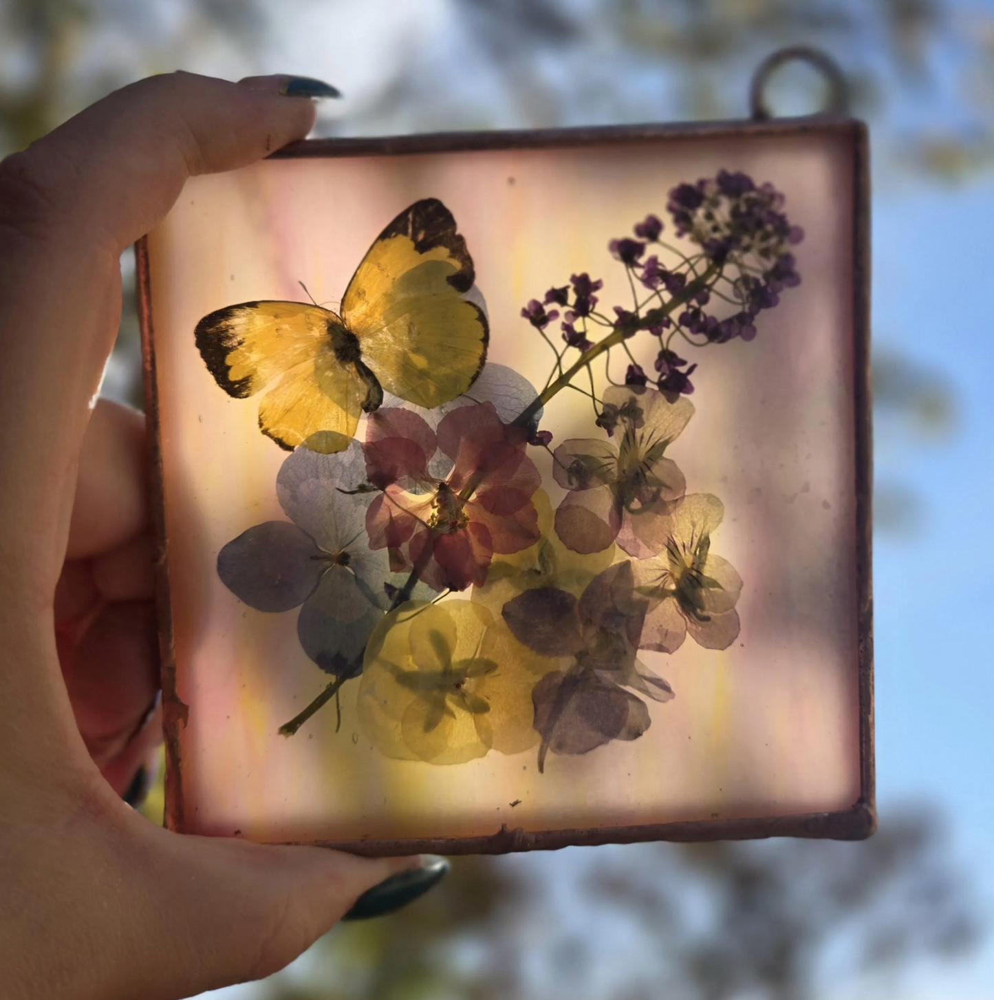 Stained glass: Pink and yellow flowers with yellow butterfly 4x4